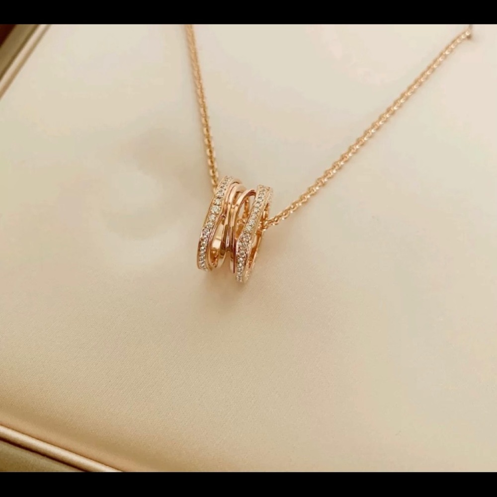 Bvlgari Rose Gold Necklace with Diamond